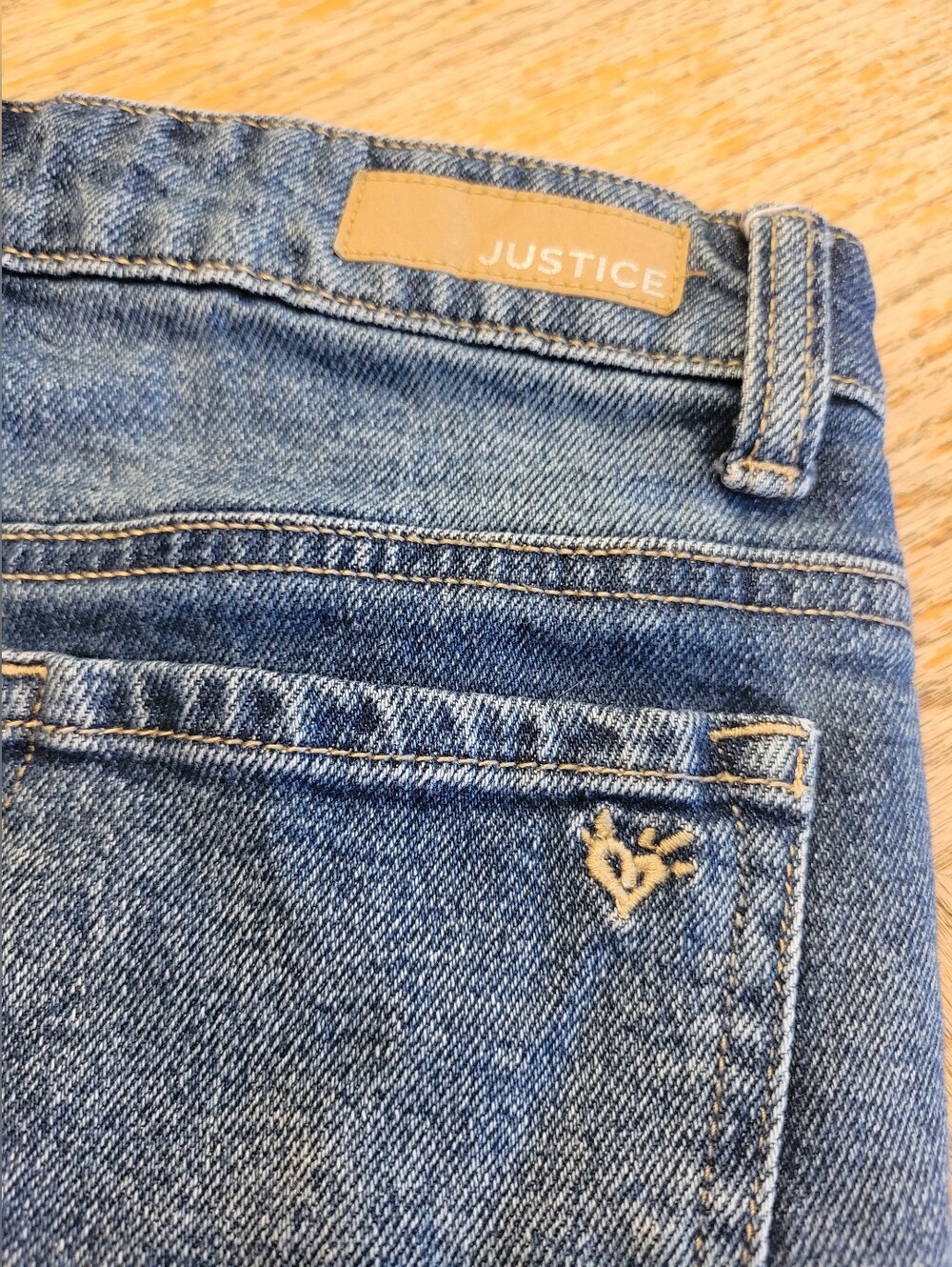 Justice Brand Mini Mom Distressed Short Sequin Pocket Girls Size 10 - Picture 7 of 9